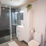 Bathroom with shower at Nine Pines, Rovaniemi